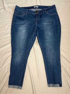 Royalty For Me Dark Blue Ankle Crop Jeans